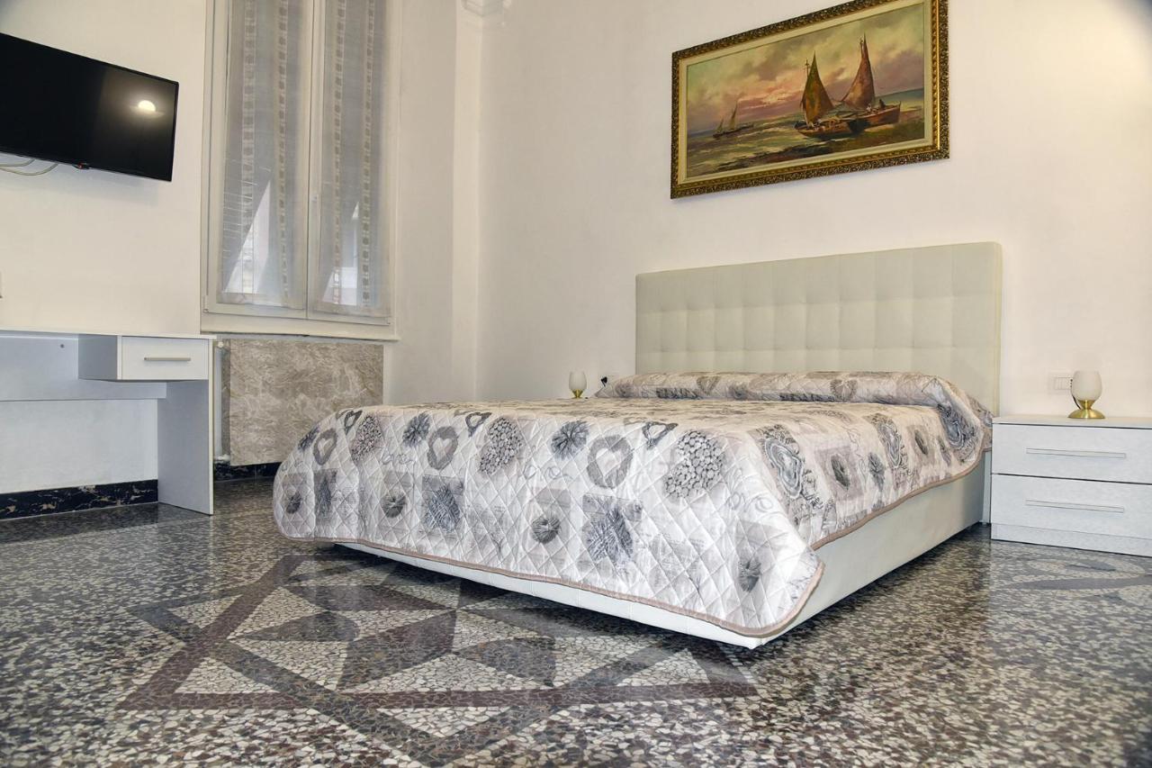 Апартаменты Katiuscia'S Little Corner Специя Экстерьер фото
